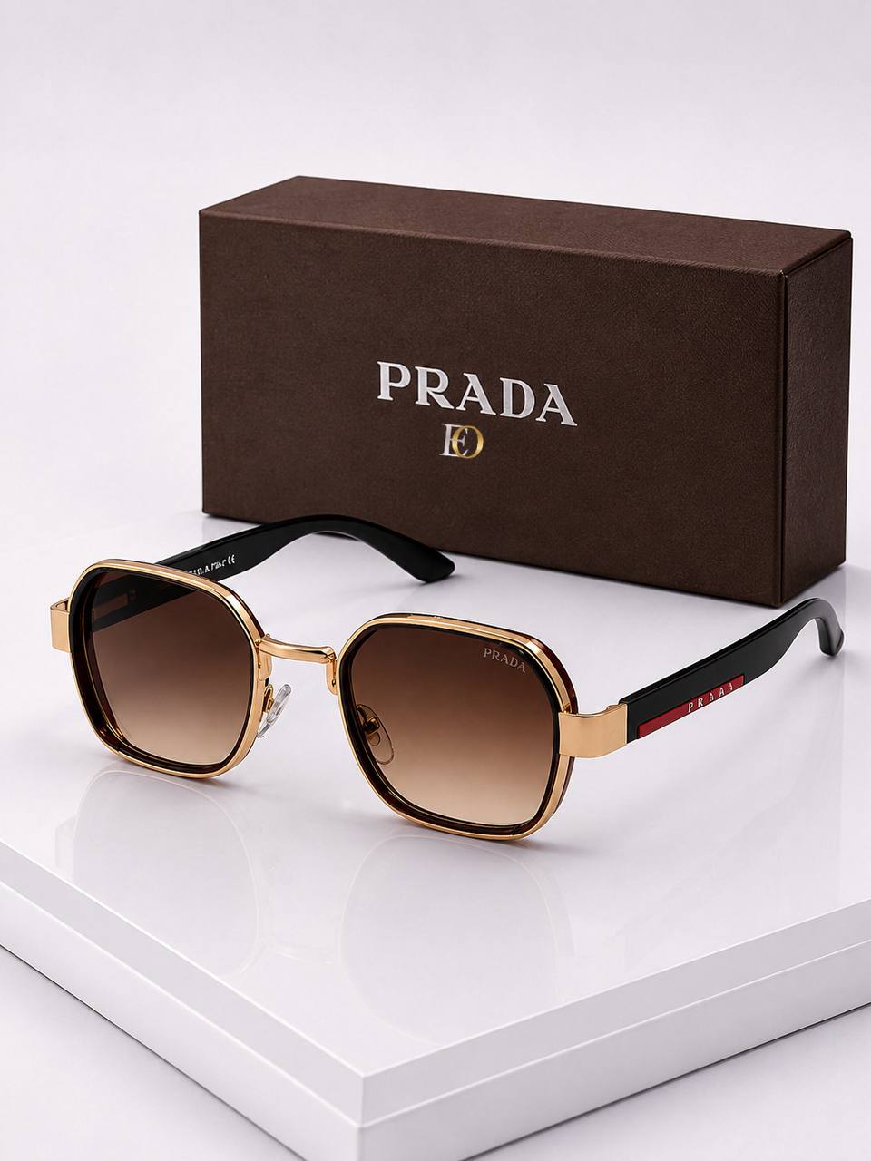 Prada Altın ve Siyah Çerçeveli Kırmızı Detaylı Degrade Kahverengi Camlı Lüks Güneş Gözlüğü