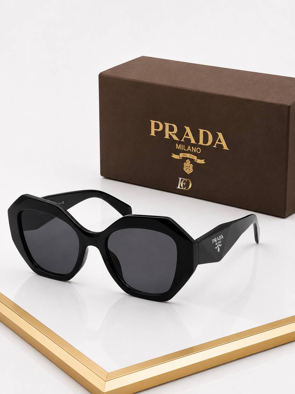 Prada Kalın Siyah Geometrik Çerçeveli Siyah Camlı Lüks Güneş Gözlüğü